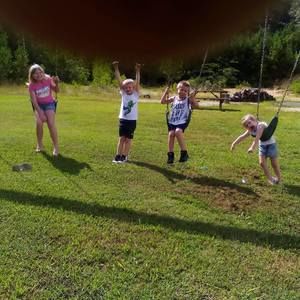 Meet your Posher, Christen